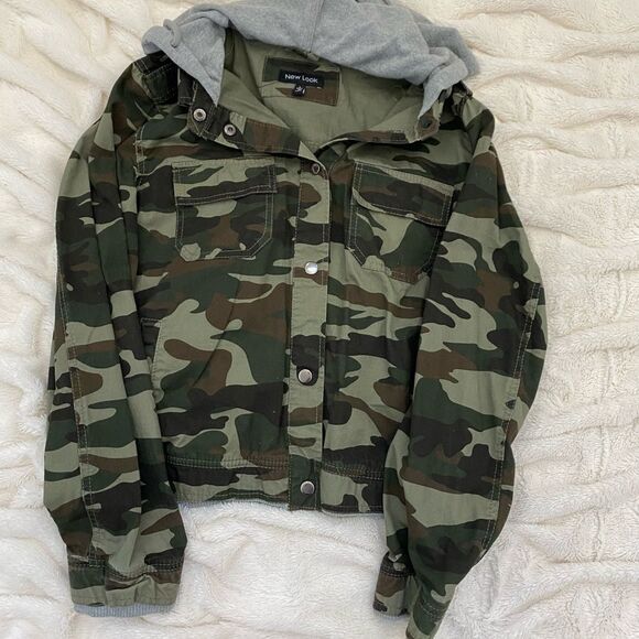 New Look camo hooded jacket - Picture 3 of 5